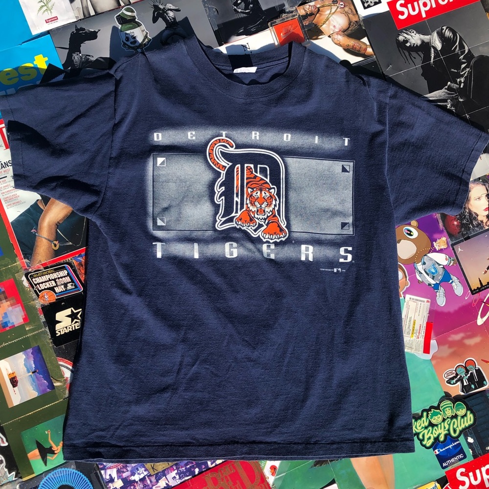 Vintage 90’s Detroit Tigers Graphic T-shirt